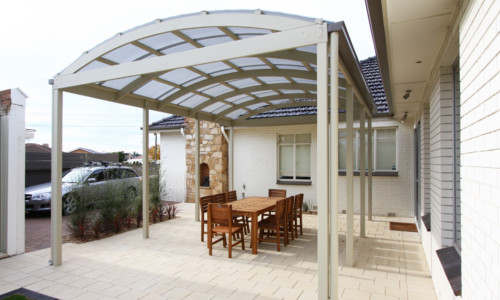 softwoods-059-timber-pergola-polycarbonate-curved-roofing-03
