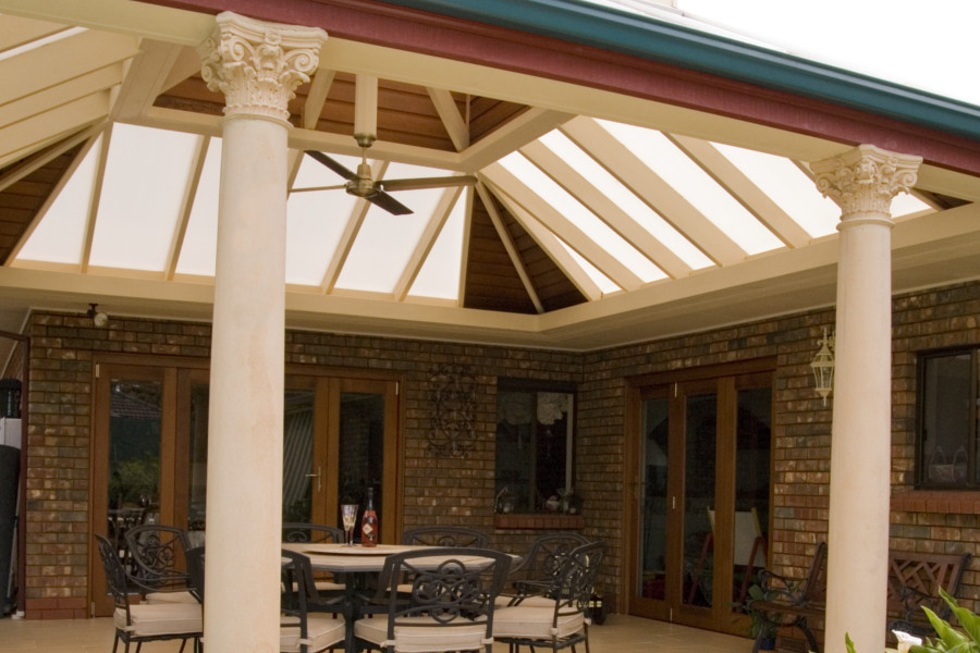 softwoods-067-timber-pergola-skylight-polycarbonate-roofing-00