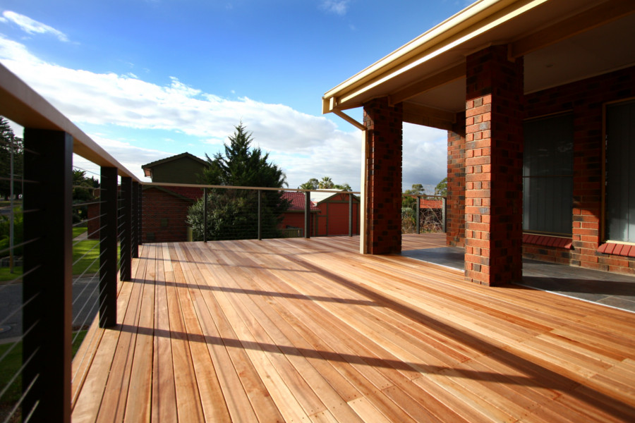 softwoods-timber-deck-build-a-deck